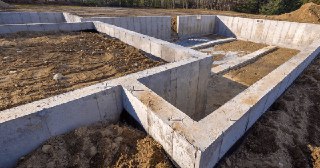 Ленточный фундамент Славгород цена от 2682 руб.